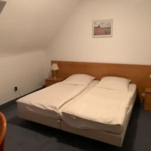 Waldhotel Hensel's Felsenkeller Hotel Frankfurt am Main